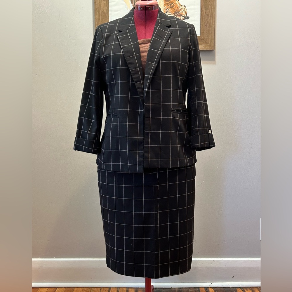 Women’s 2 pc suit